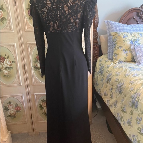 Tadashi Shoji Evening Gown - Picture 6 of 6